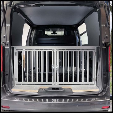 04 Mobile kennels.jpg