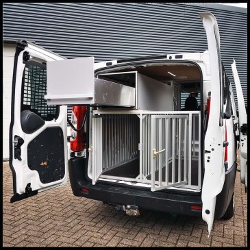 05 Mobile kennels.jpg